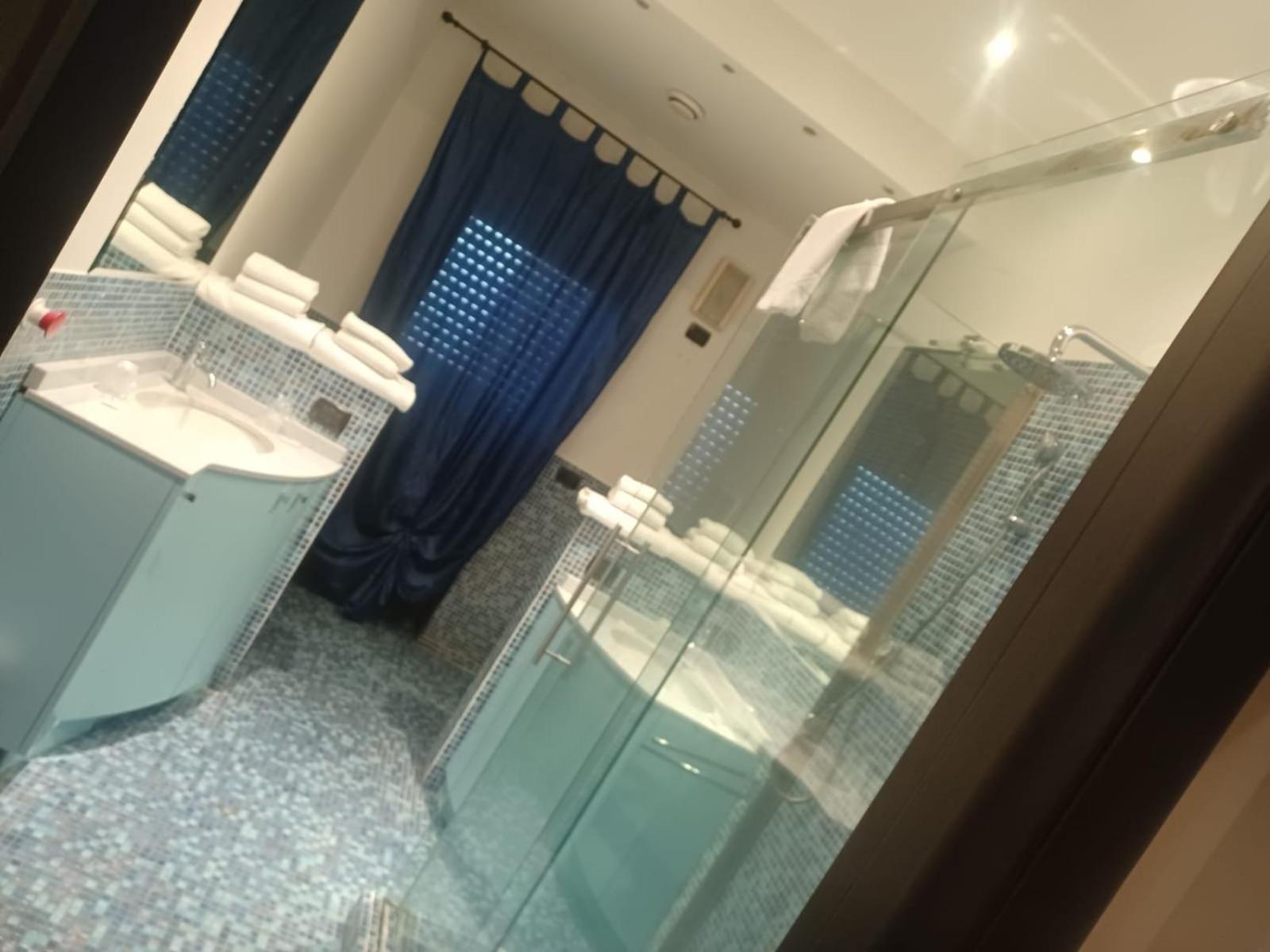 Residence Taverna 皮亚琴察 外观 照片
